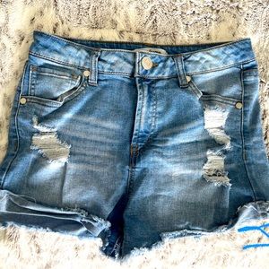 Refuge Jean shorts- Size: 4 Women’s